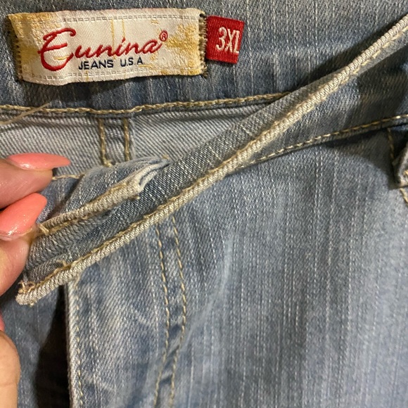 Plus size denim mini skirt - Picture 3 of 4